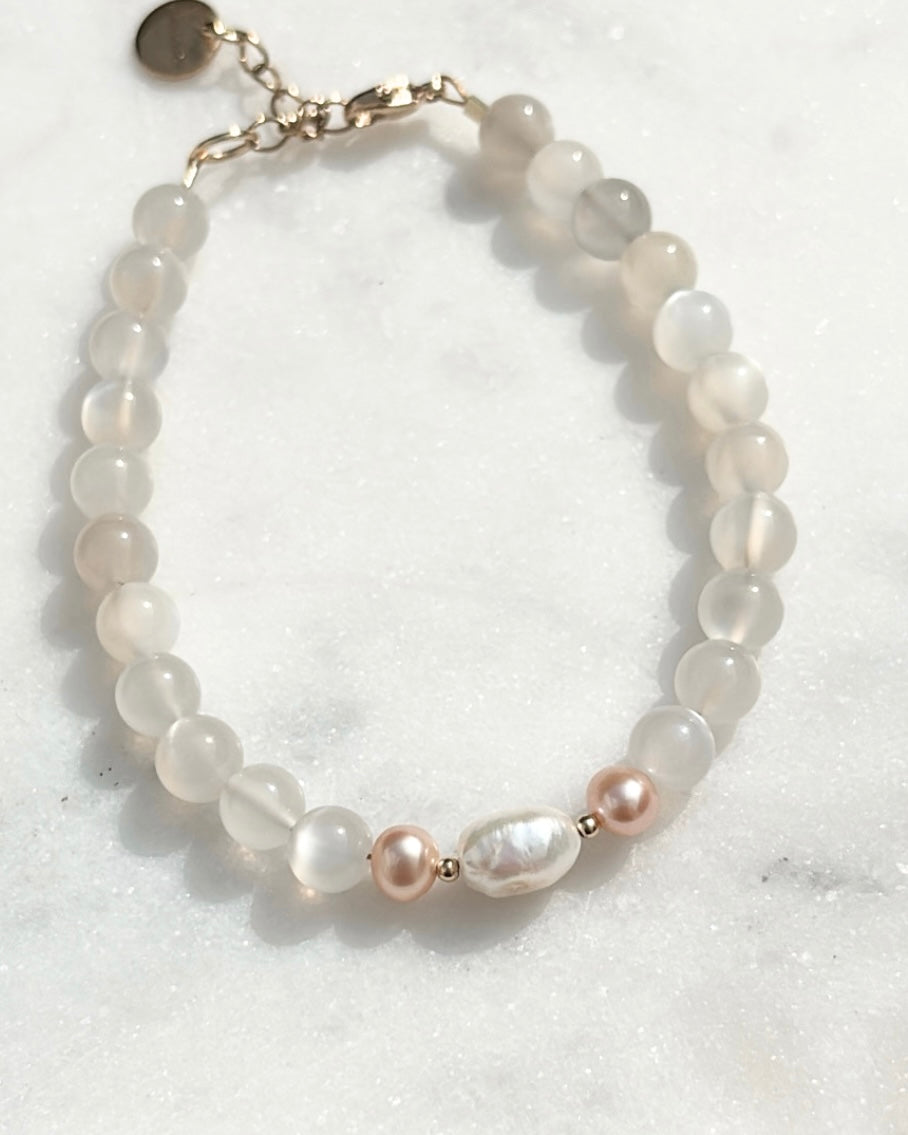 ROSE/WHITE PEARL x MONDSTEIN • ARMBAND