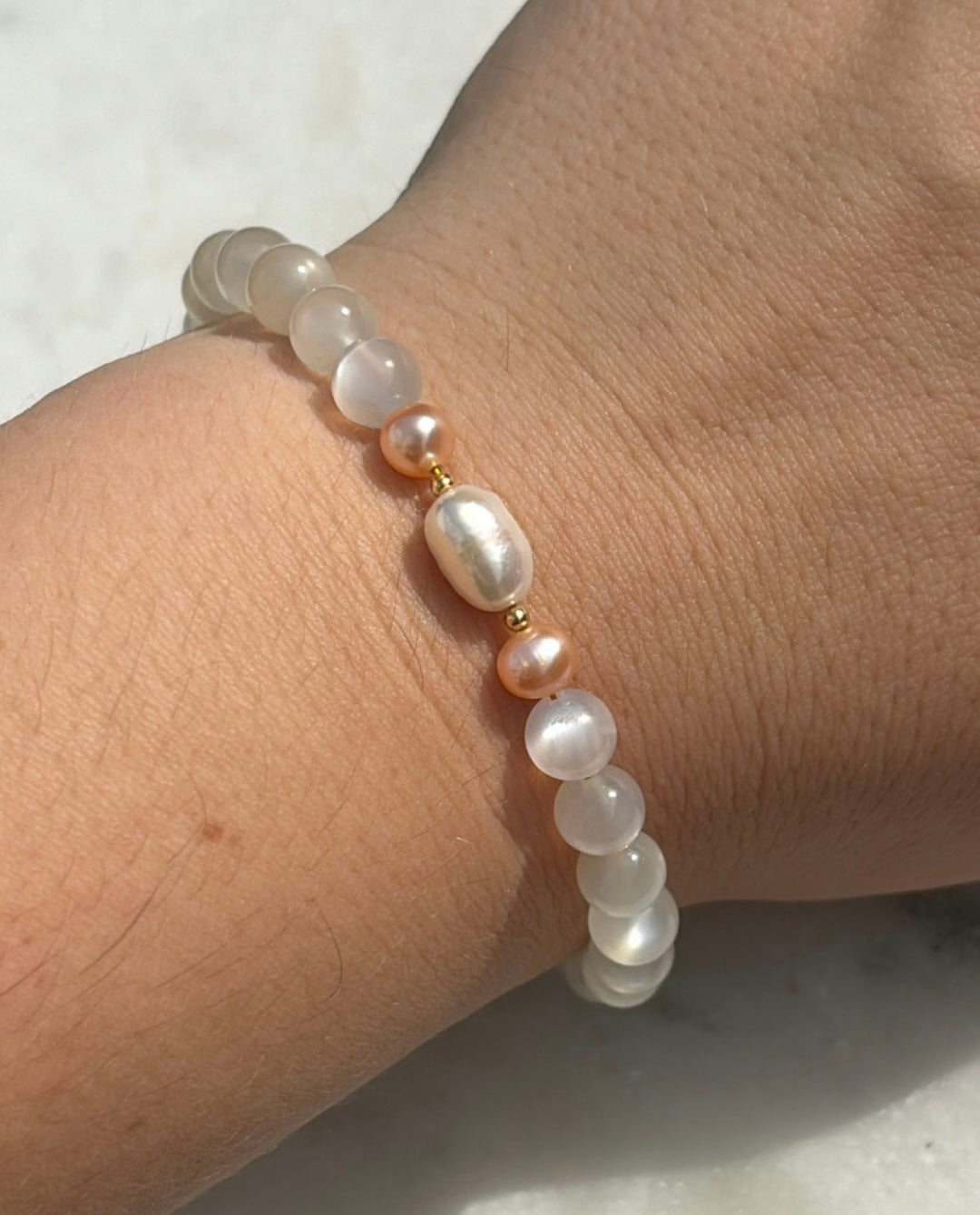 ROSE/WHITE PEARL x MONDSTEIN • ARMBAND