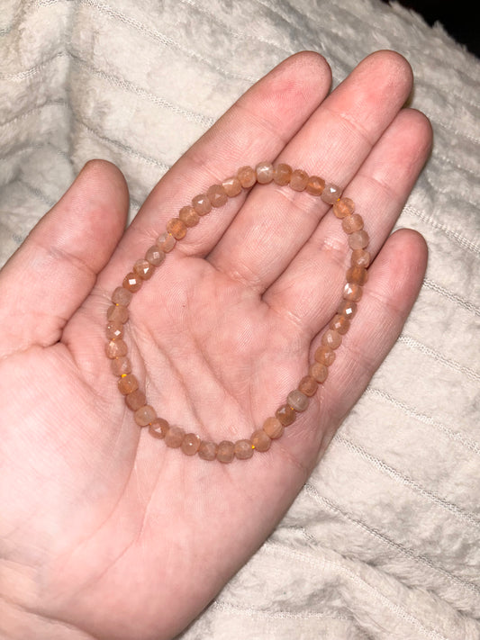 PEACHY MOONSTONE GLITZERARMBAND